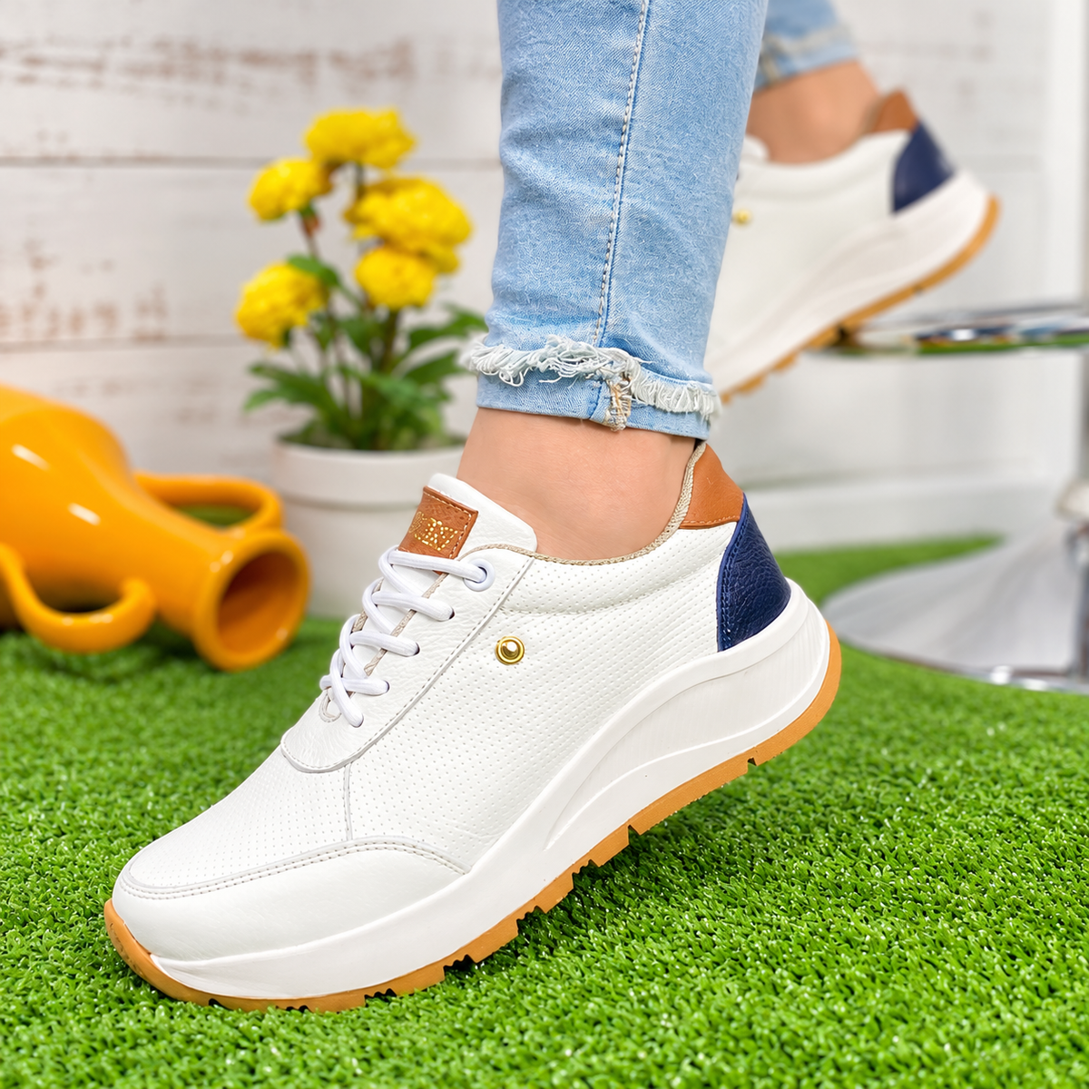 ZAPATILLAS CLÁSICAS ROPHÍNA